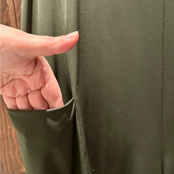 Kim & Co. Sleeveless Wide Leg Jumpsuit. - Picture 2 of 3